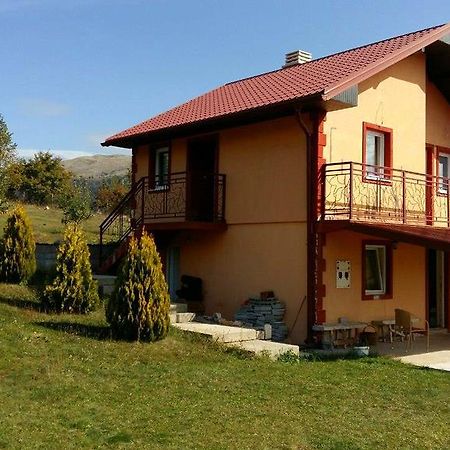 Holiday Home Zavicaj Плужине Екстериор снимка